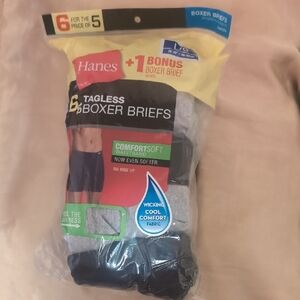 Hanes Men's Tagless Boxer Briefs - Black and Gray